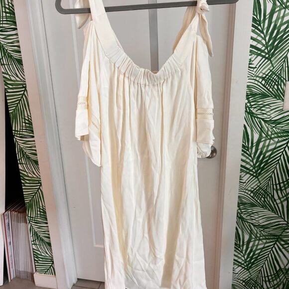 Alexis White Cold Shoulder Knee Length Dress XS - Picture 2 of 11